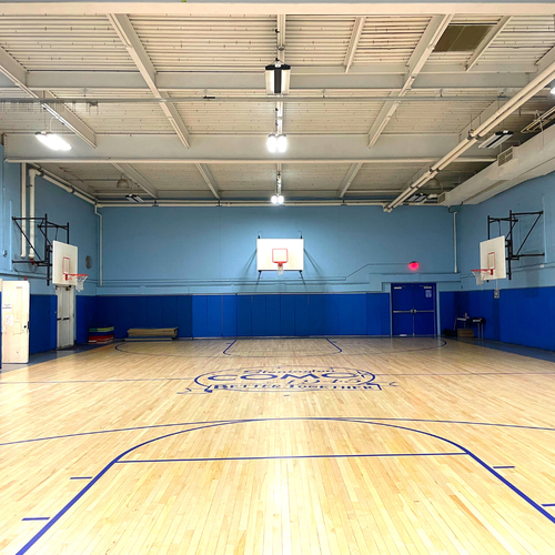 como-basketball court