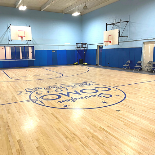 como-basketball court